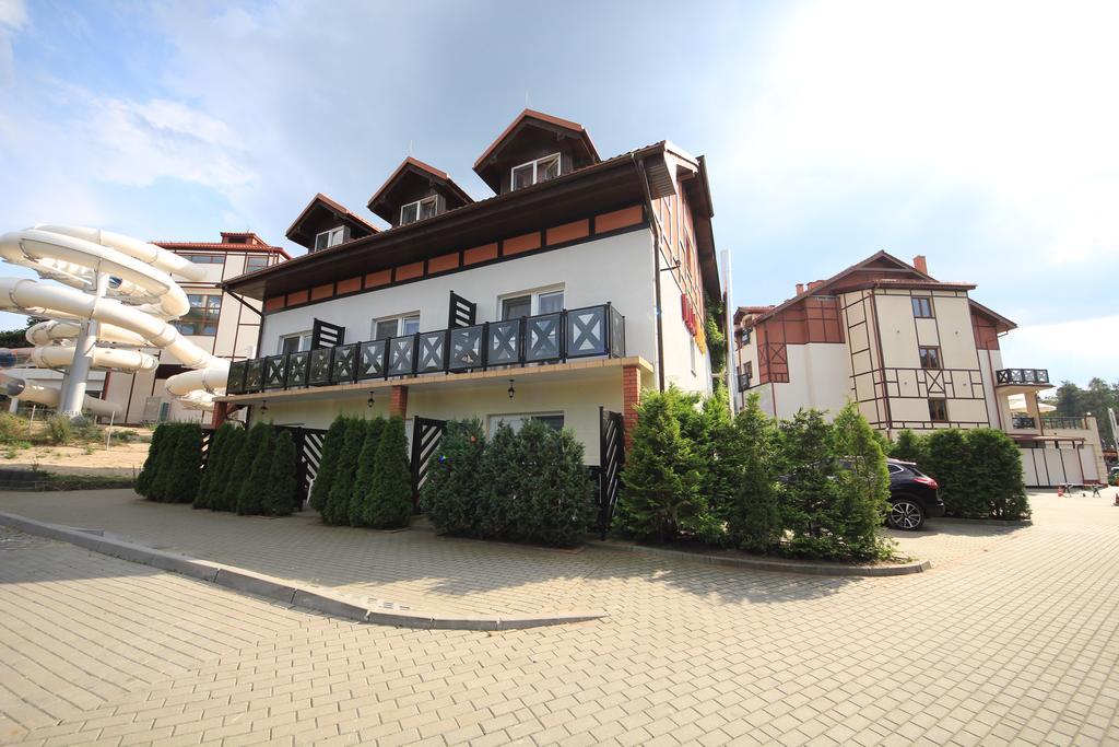 Hotel Continental Krynica Morska Exterior photo