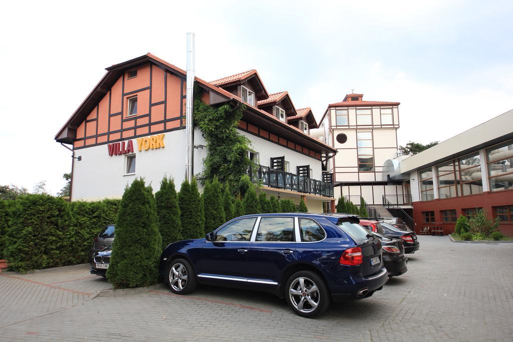 Hotel Continental Krynica Morska Exterior photo